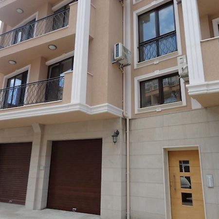 Holiday Apartments In Поморіє Екстер'єр фото