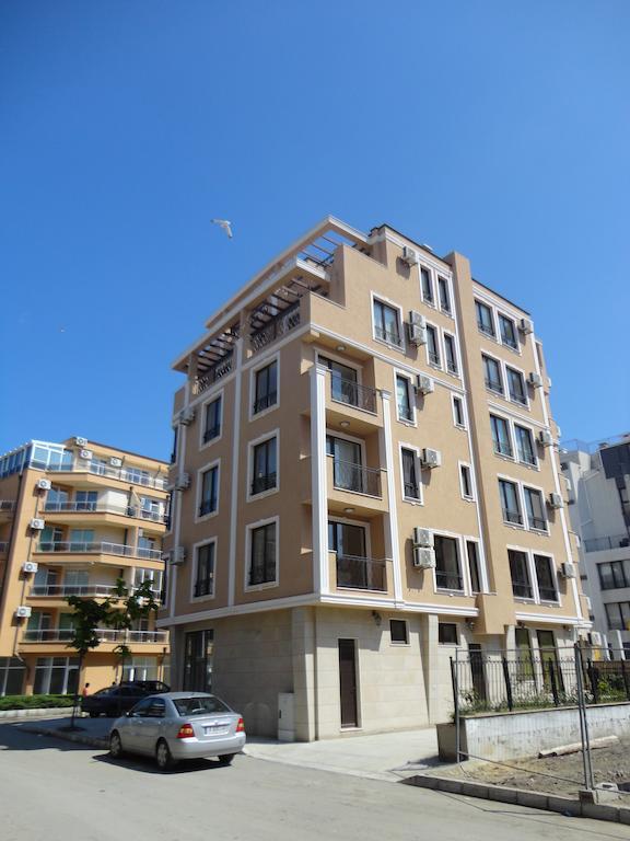 Holiday Apartments In Поморіє Екстер'єр фото