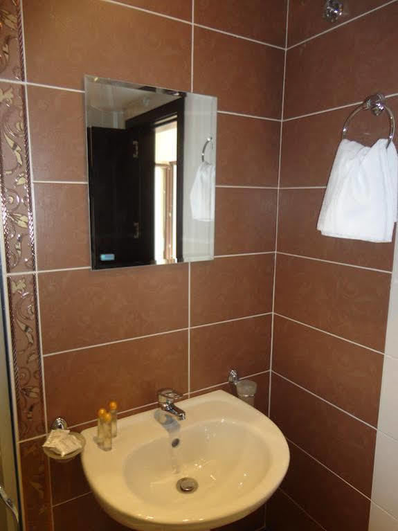 Holiday Apartments In Поморіє Екстер'єр фото